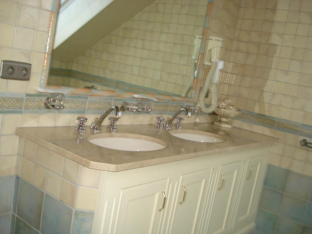 Charme - Hotel Lindenhof Weywertz Room photo