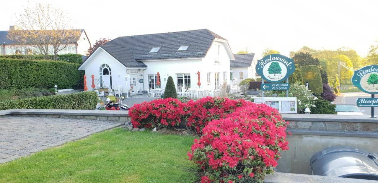 Charme - Hotel Lindenhof Weywertz Exterior photo